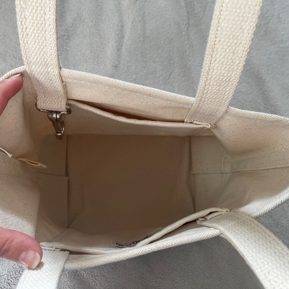 Steele Canvas small tote with blue hearts and long straps - Picture 8 of 12